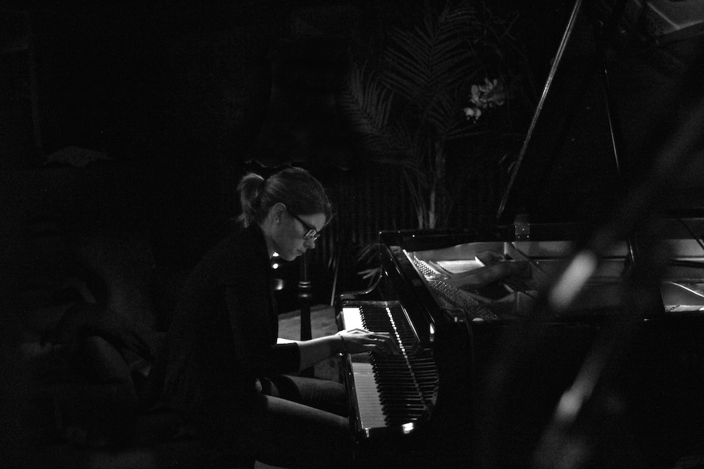 Emie Roussel trio 050